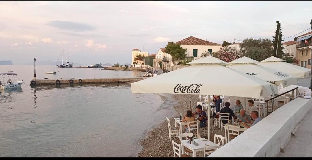 Apartment Alexjean House Ligoneri