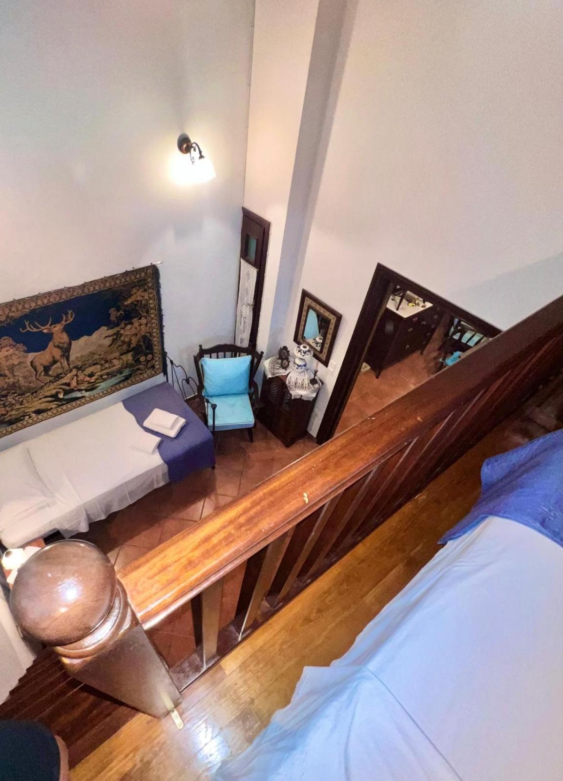 Alexjean House Apartment Ligoneri